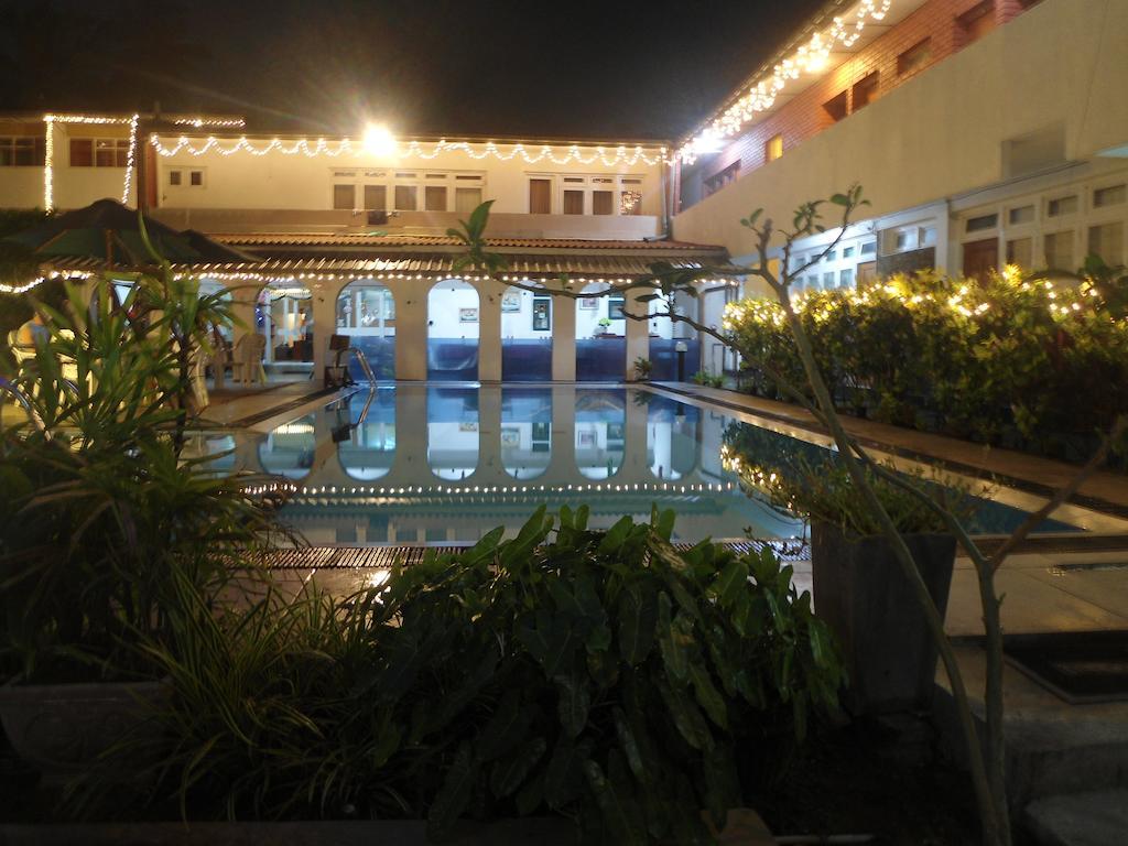Ranveli Beach Resort Dehiwala-Mount Lavinia Eksteriør bilde