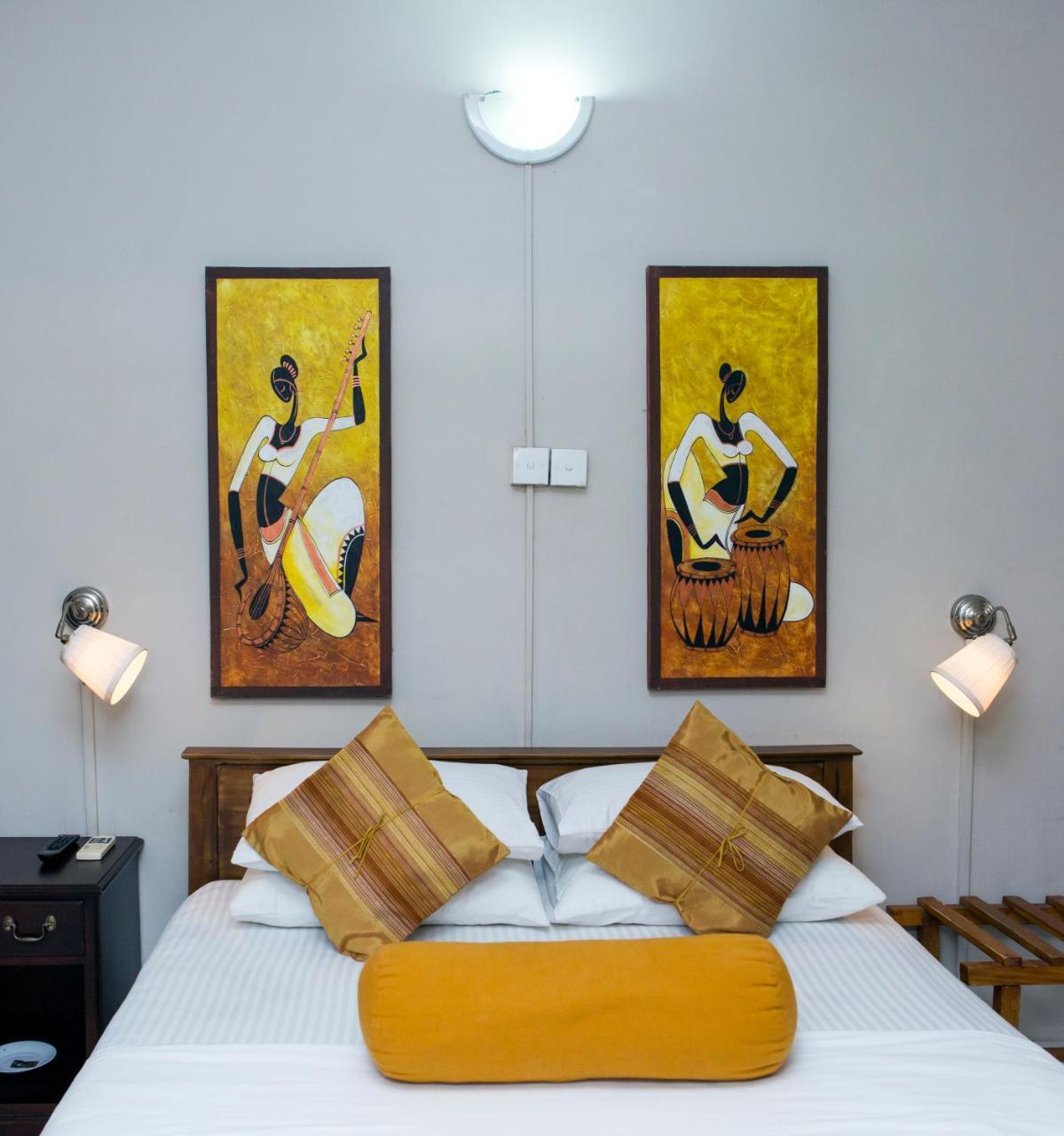 Ranveli Beach Resort Dehiwala-Mount Lavinia Eksteriør bilde