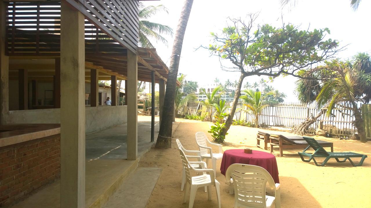 Ranveli Beach Resort Dehiwala-Mount Lavinia Eksteriør bilde