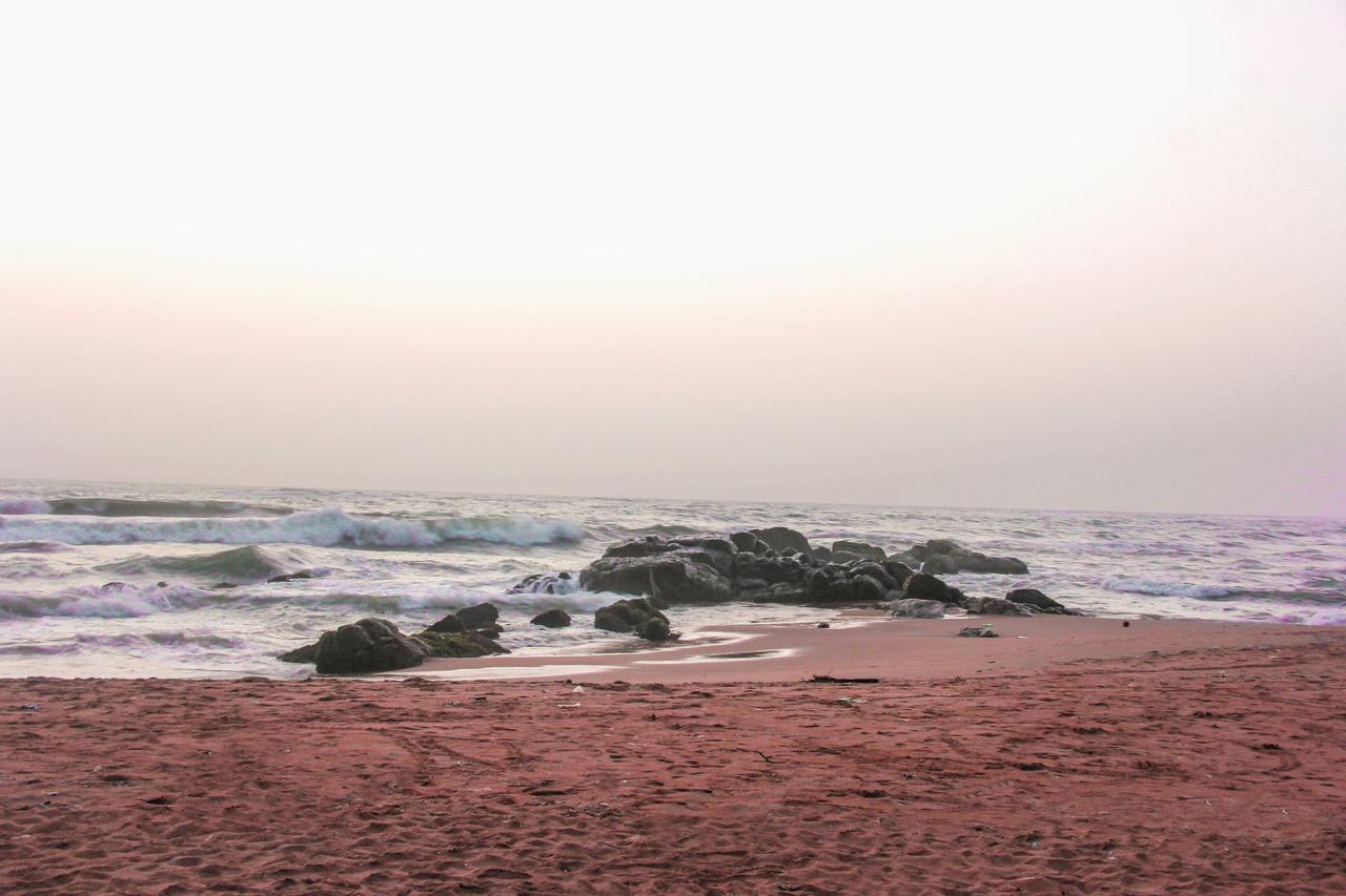 Ranveli Beach Resort Dehiwala-Mount Lavinia Eksteriør bilde