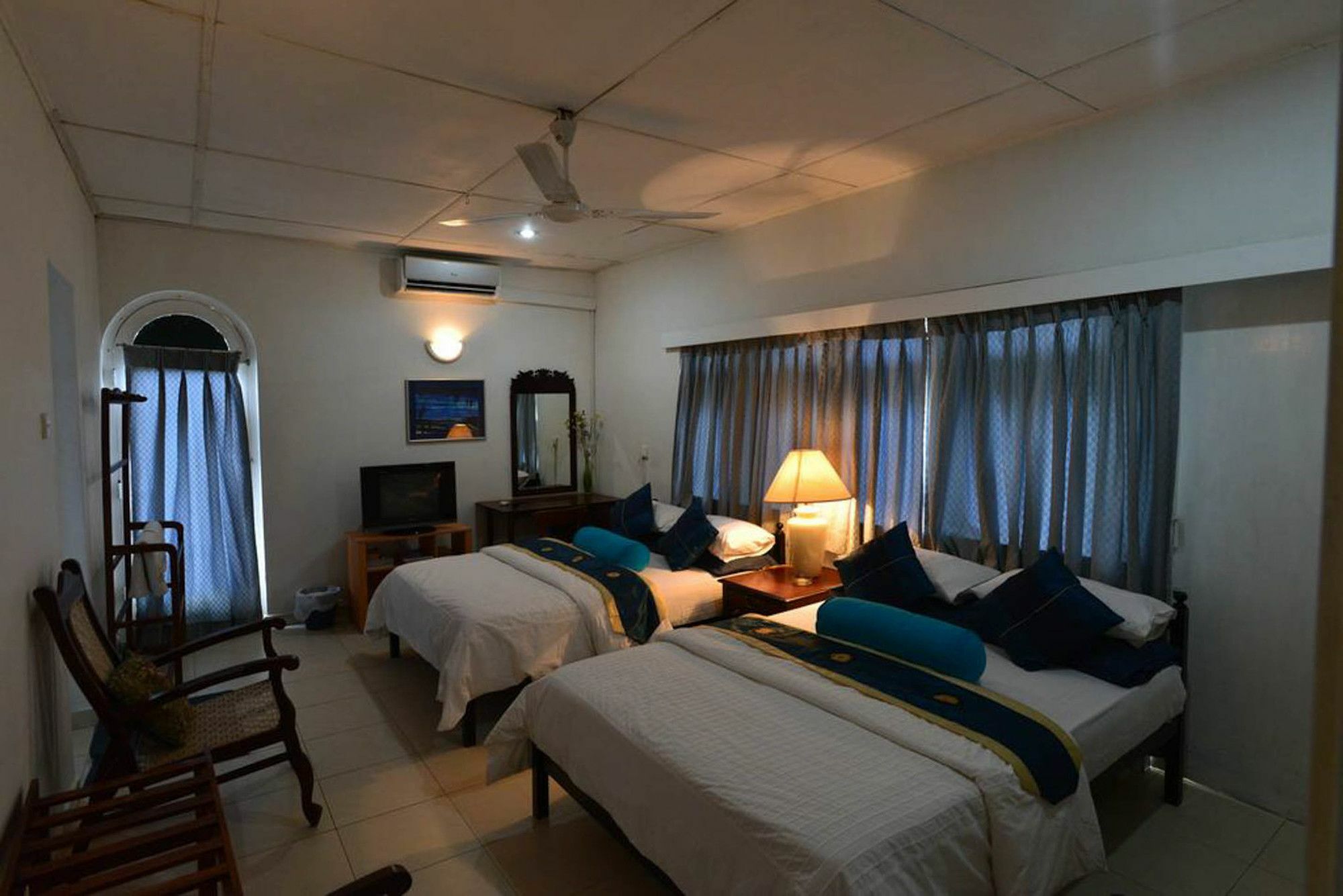 Ranveli Beach Resort Dehiwala-Mount Lavinia Eksteriør bilde
