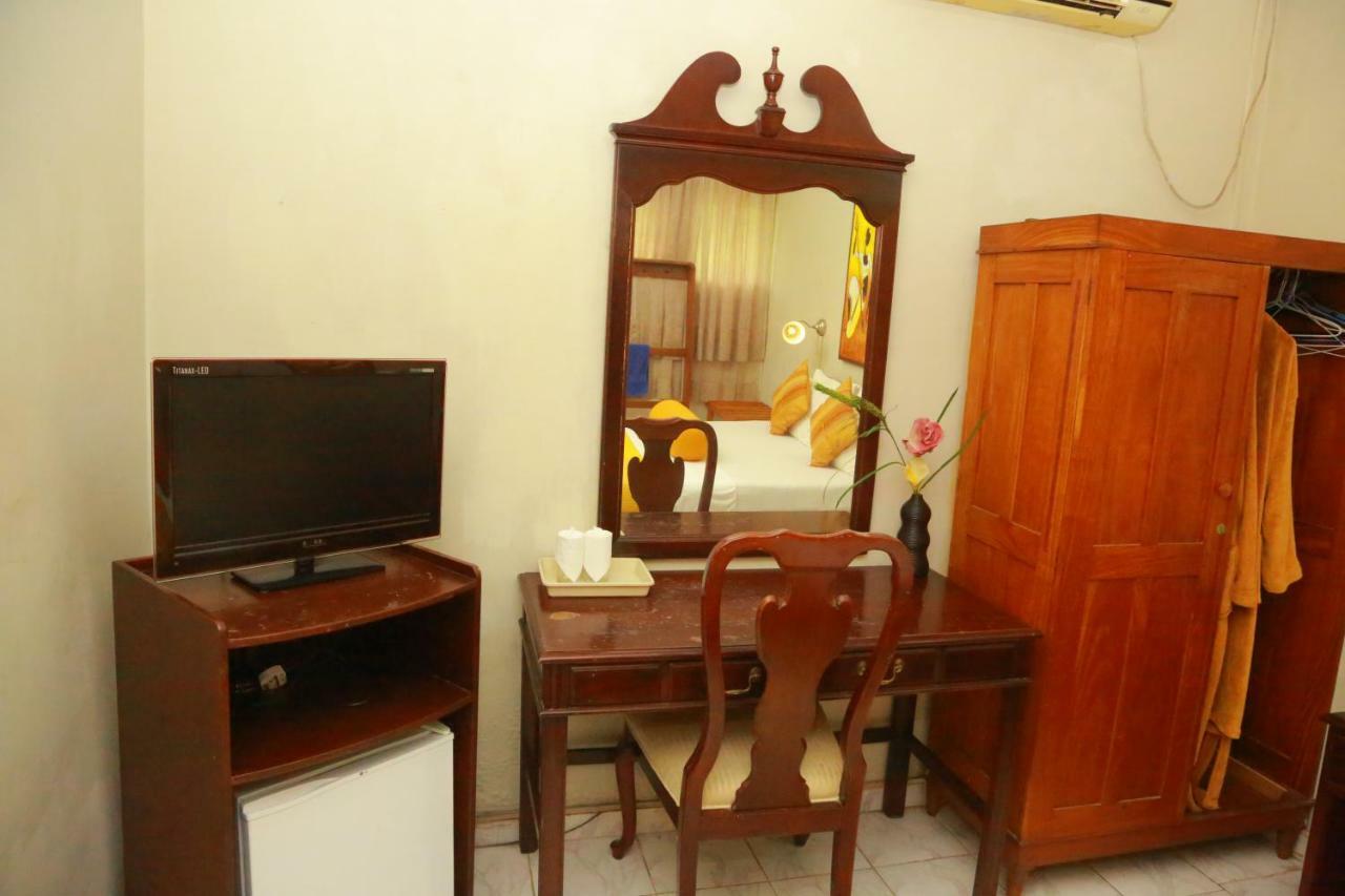 Ranveli Beach Resort Dehiwala-Mount Lavinia Eksteriør bilde