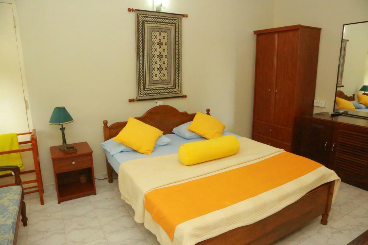 Ranveli Beach Resort Dehiwala-Mount Lavinia Eksteriør bilde