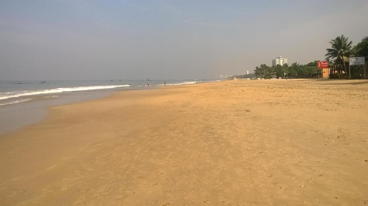 Ranveli Beach Resort Dehiwala-Mount Lavinia Eksteriør bilde